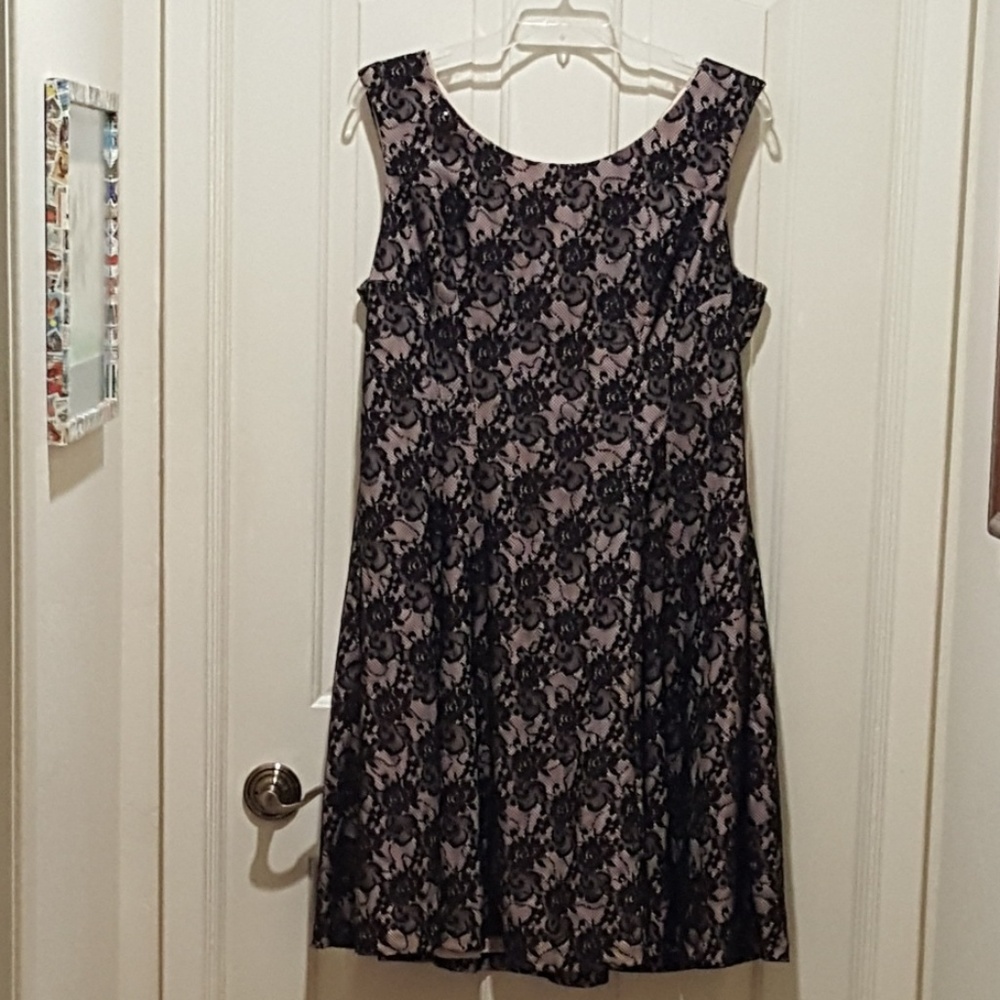 INC black lace over blush pink party dress 18W